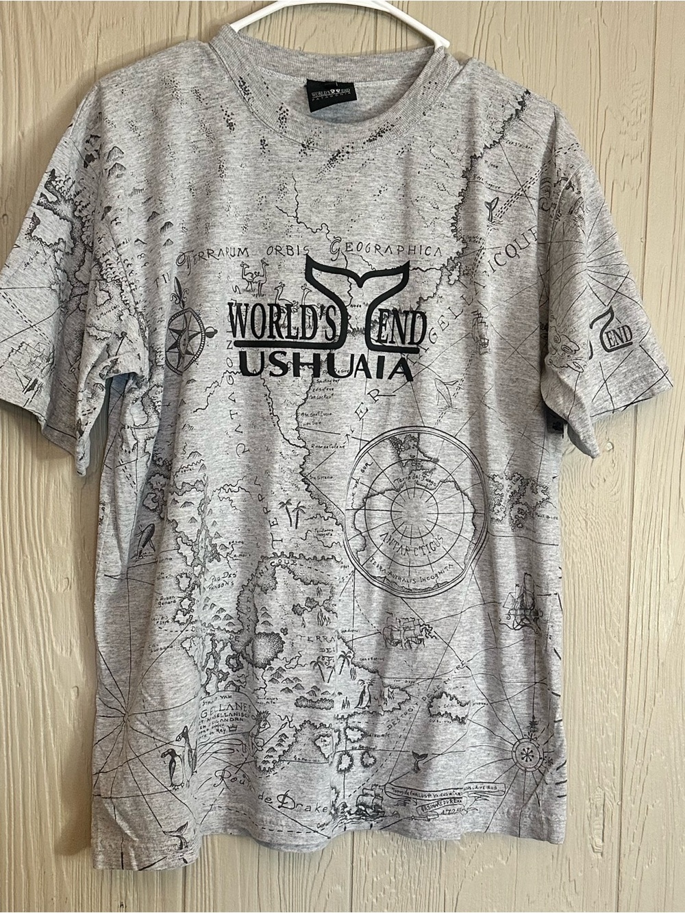 World's End Patagonia Men's XL Gray Map Graphic Logo Crew Neck T-Shirt